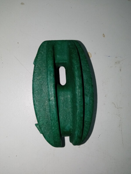 Super Strainers Insulators for electric fence